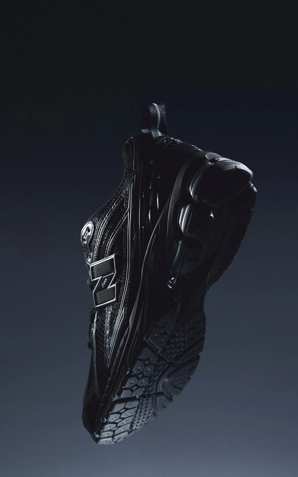 Black performance shoe